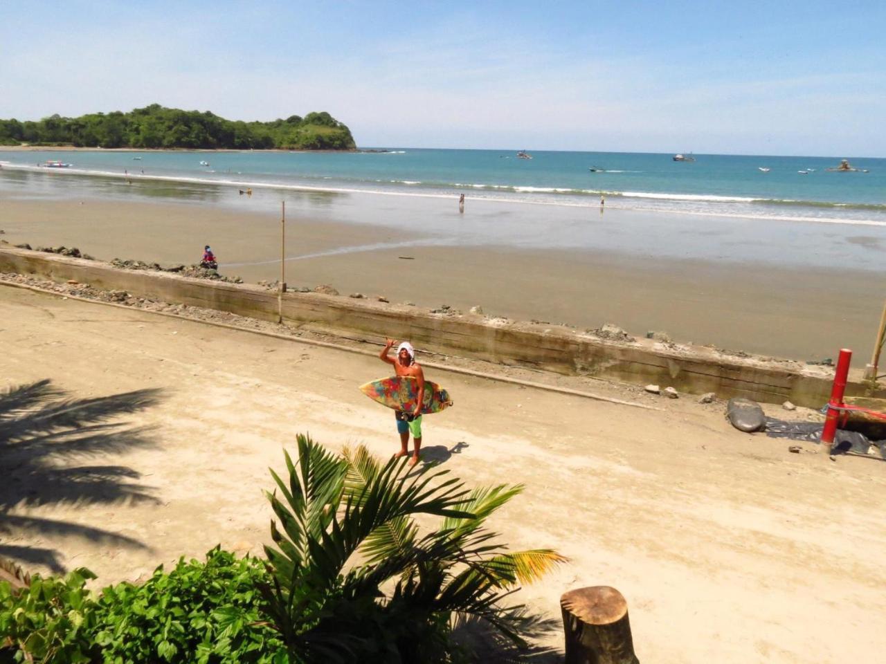 La Facha Hostal Restaurant Surf Mompiche Exterior photo