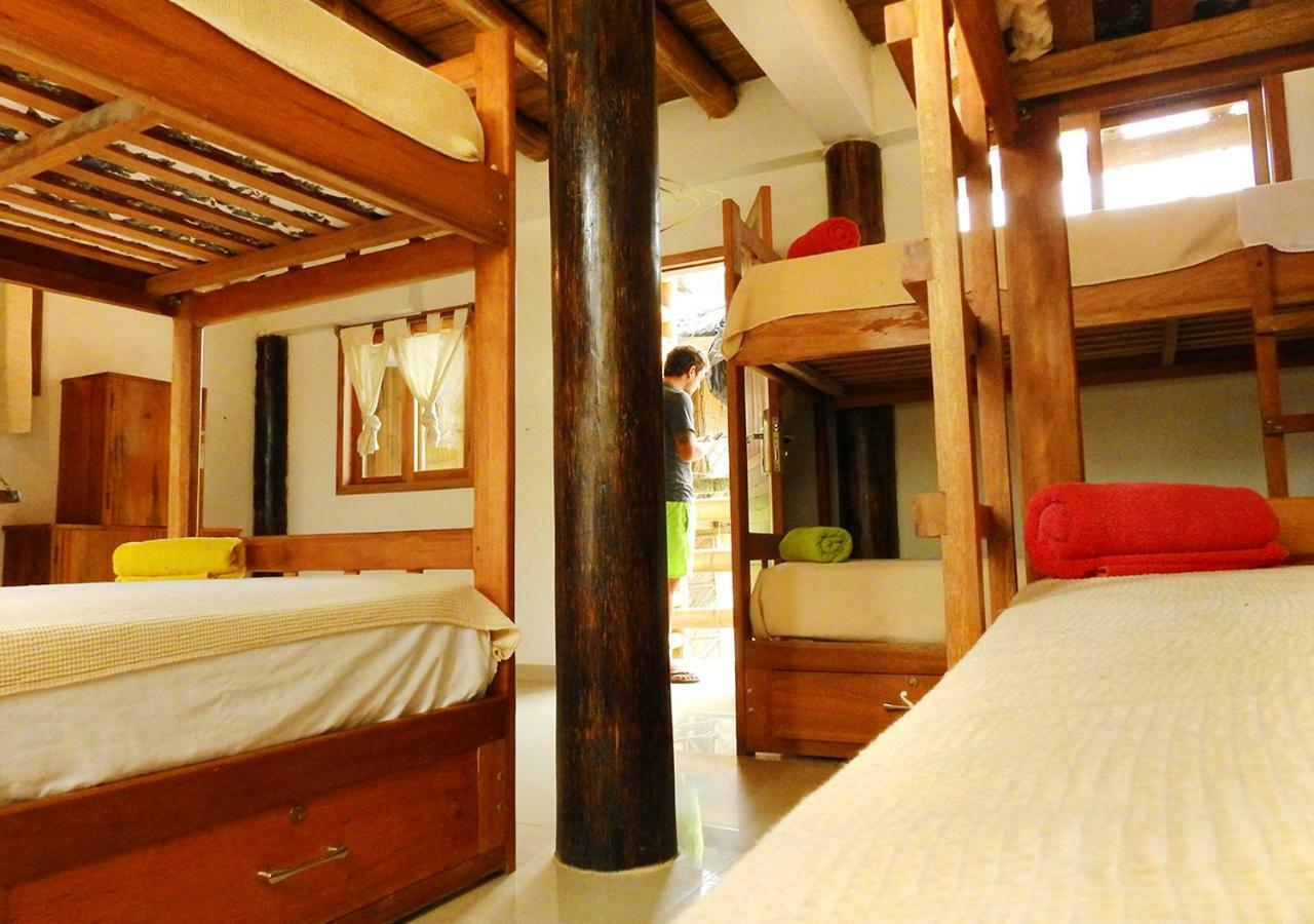 La Facha Hostal Restaurant Surf Mompiche Exterior photo