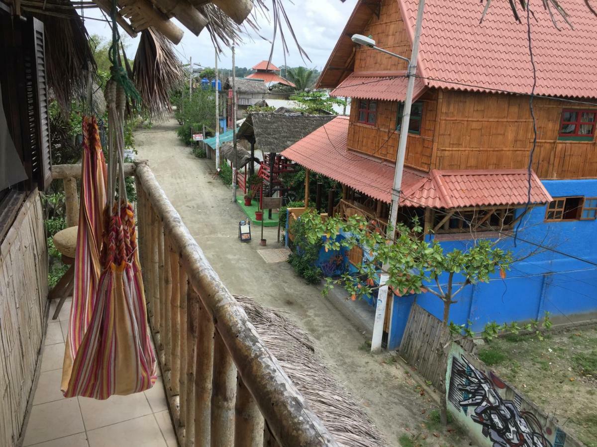 La Facha Hostal Restaurant Surf Mompiche Exterior photo